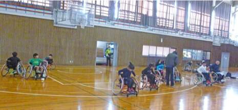 車いすバスケットボール教室を開催!