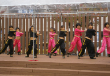 ふれあいフェスタでの宇佐キッズの踊り